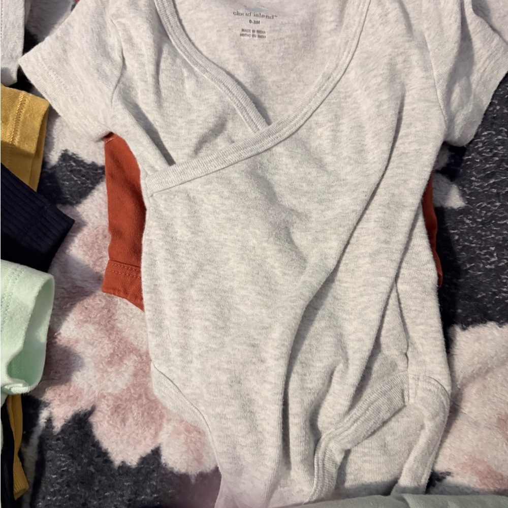 Mixed Brand Baby bundle - Picture 6 of 7